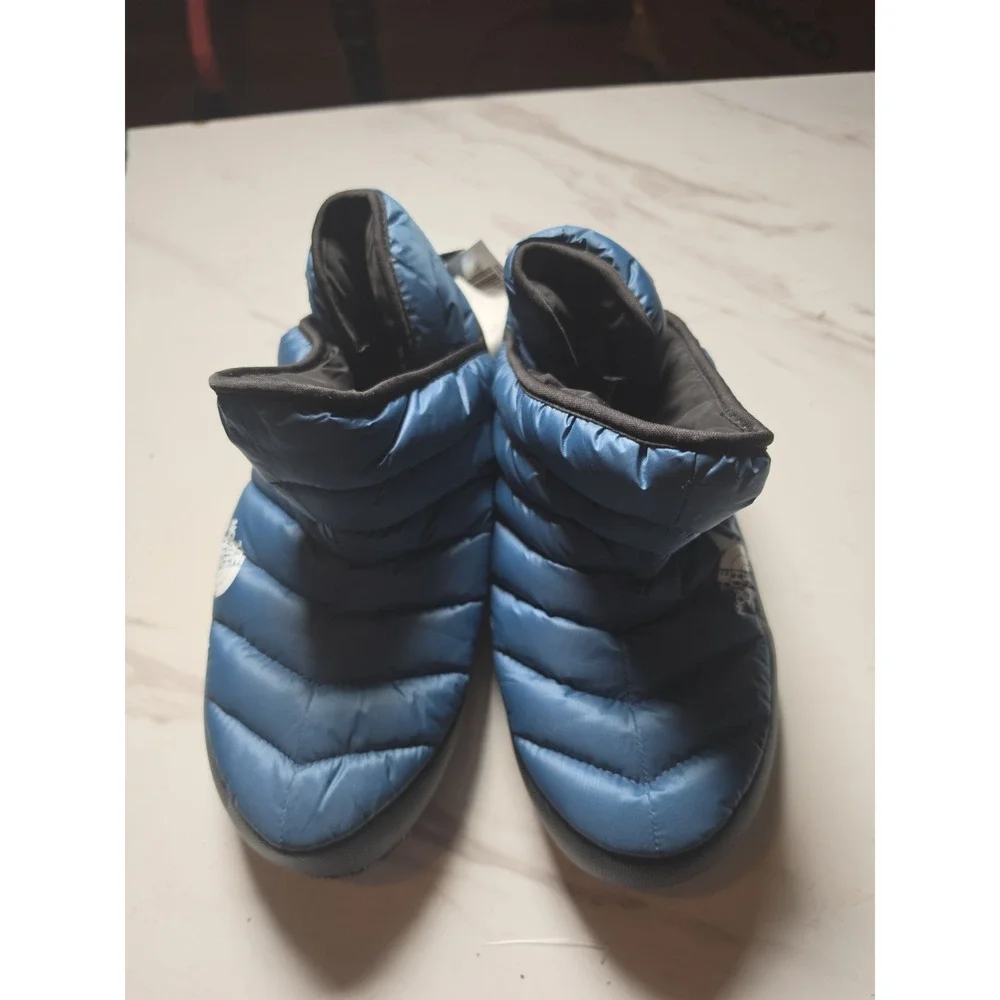 Size 7 The North Face Men's Pull-On Lined Snow Boots Blue/Black Logo